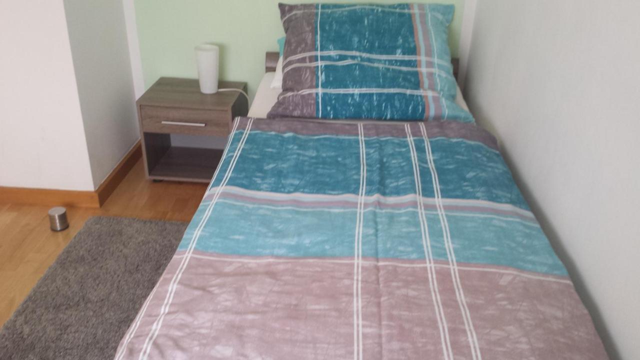 Ferienwohnung Poettershof เครเฟลด์ ภายนอก รูปภาพ